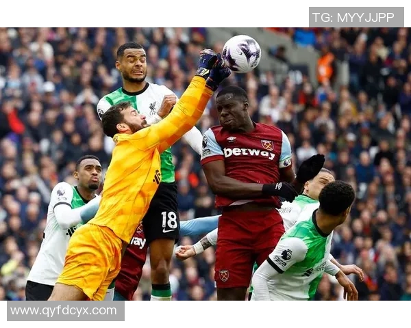 足球明星挑眉瞬间大揭秘引发球迷热议与欢笑的精彩视频合集 足球明星挑眉瞬间大揭秘引发球迷热议与欢笑的精彩视频合集